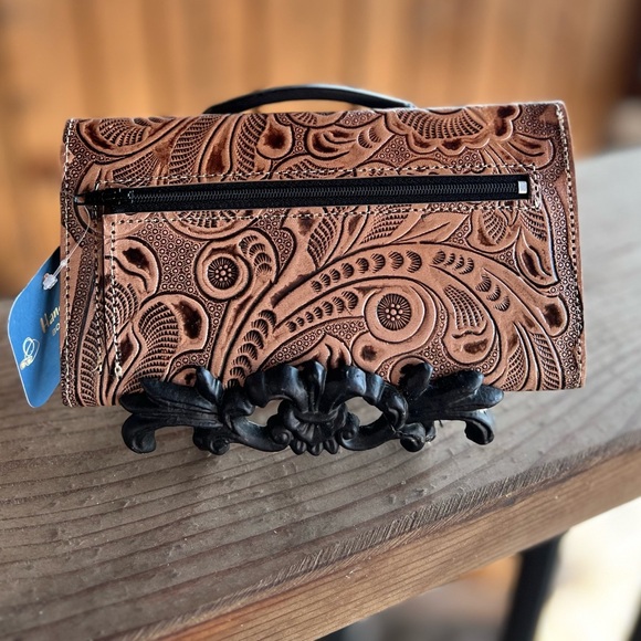 New Hand-tooled genuine Leather Wallet Floral flap tan brown made USA western - Picture 5 of 5
